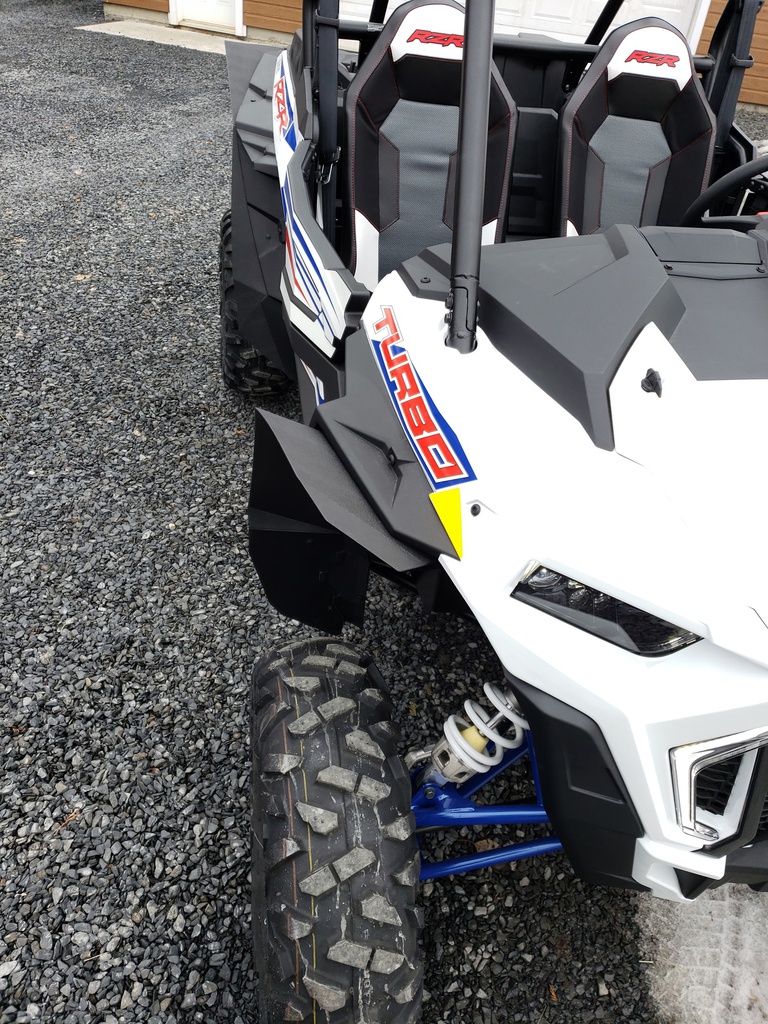 AI-RZR-6419 Extensions d’ailes Polaris RZR 64&quot; 1000, 2 ou 4 places 2018 à 2024